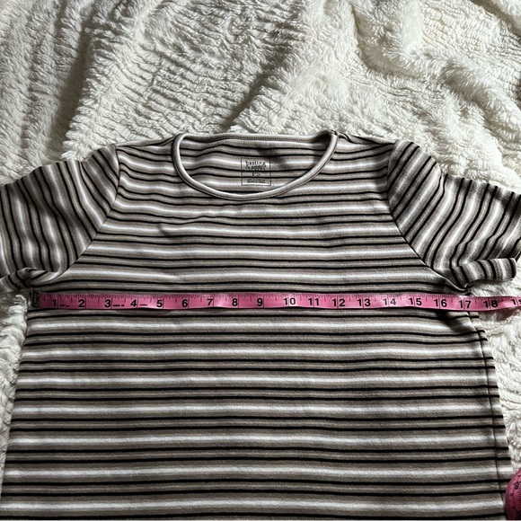 Hastings & Smith Striped Short Sleeve Top Size Small Petite - Picture 9 of 12